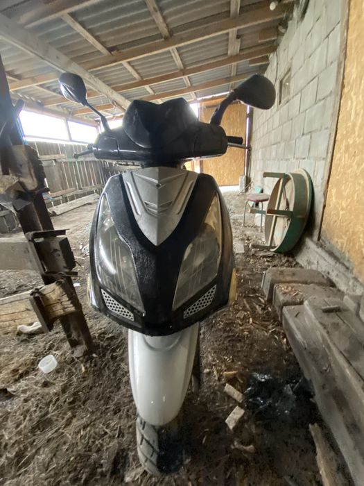 скутер 150 кубовый