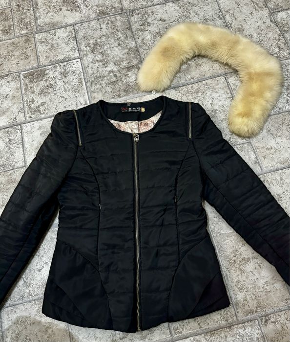 Geaca scurta de fas subtire cu blana detasabila