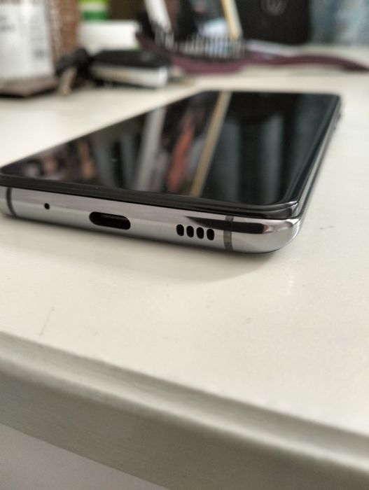Телефоны смартфоны Samsung s20