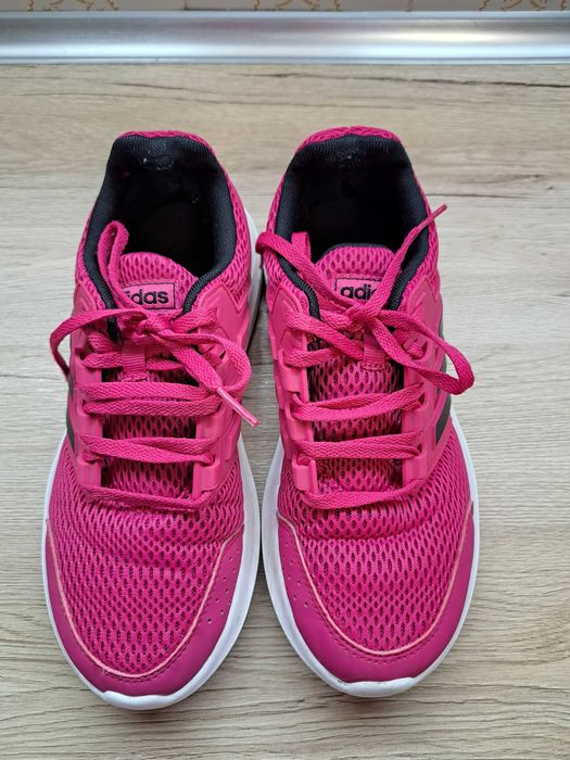 Маратонки Adidas 38 номер