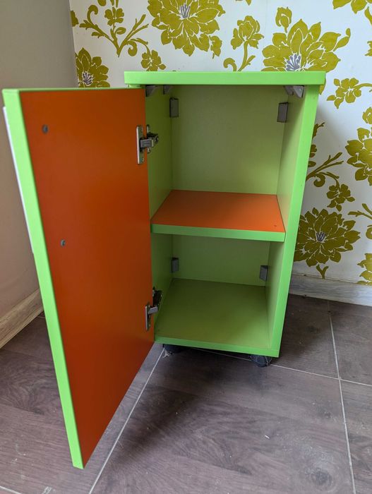 Обзавеждане за салон