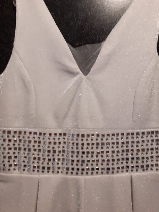 Платье нарядное на девочку