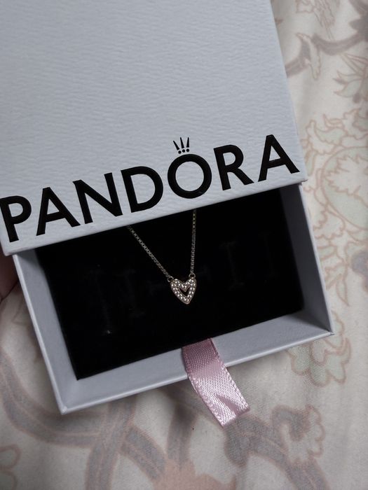 Pandora Колие Сърце на принцеса