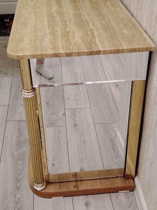 Продам комод, мрамор. 4 секции