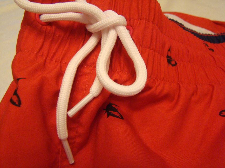 Нови , много големи , къси гащета