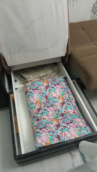 Угловой раскладной диван