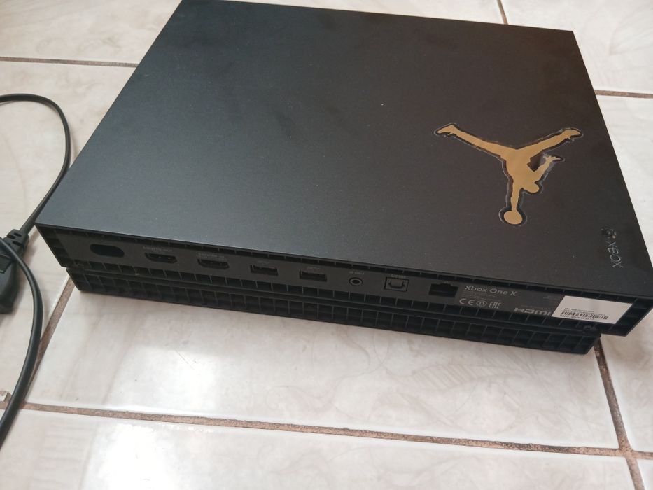 Xbox one X aproape nou