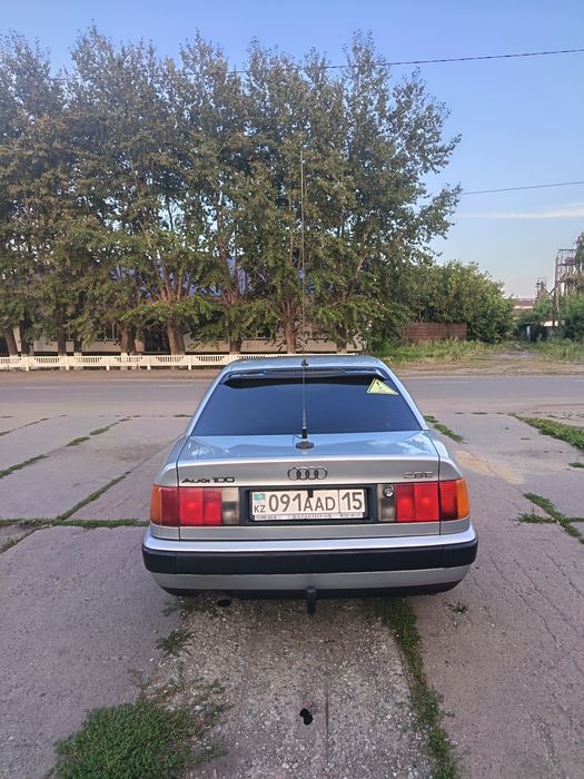 Продам Ауди с4 2.6