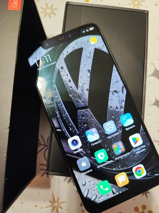 Xiaomi Mi 8 6/64GB – Отлично състояние, пълен комплект