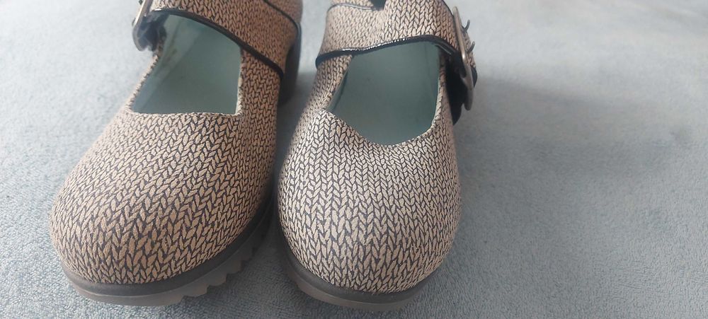 Pantofi comozi cu bareta Wolky