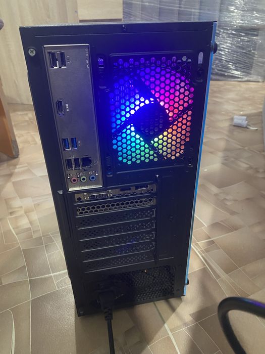 Продаю игровой компьюьер