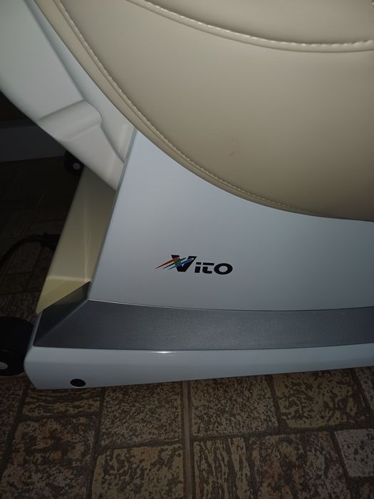 Масажен стол VITO