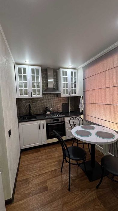 Продам 2 ком с современным ремонтом, 3 этаж, Франко 4
