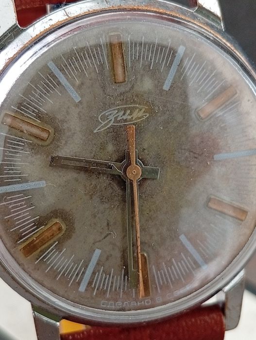 Руски ръчен механичен часовник ЗИМ
