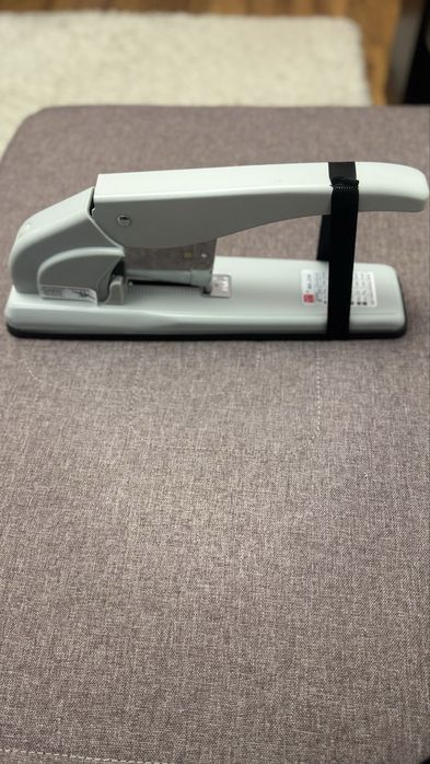 Степлер офисный NO.230