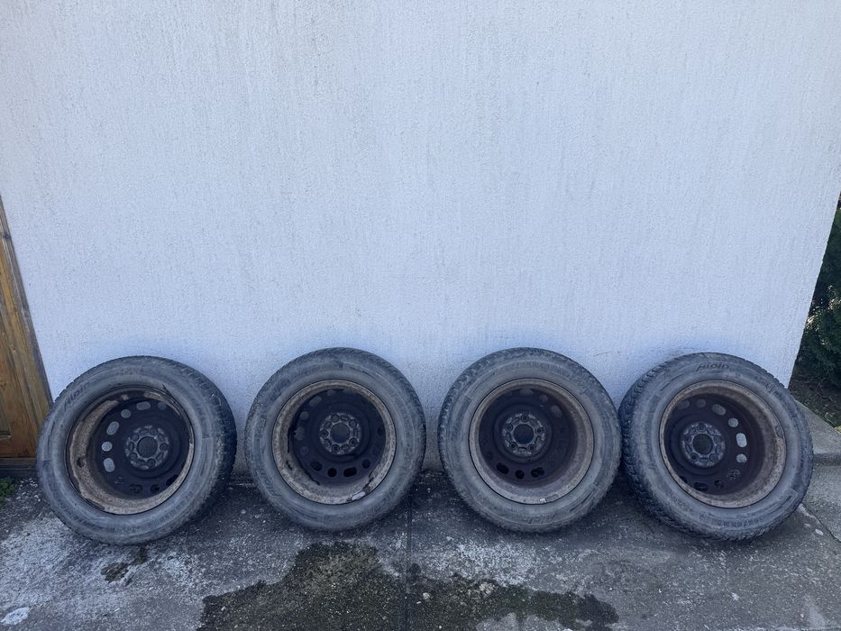 Set 4 roti jante tabla otel cu anvelope iarna 195 65 R16 Mazda 3/5/6 Kia Ceed Hyundai i30