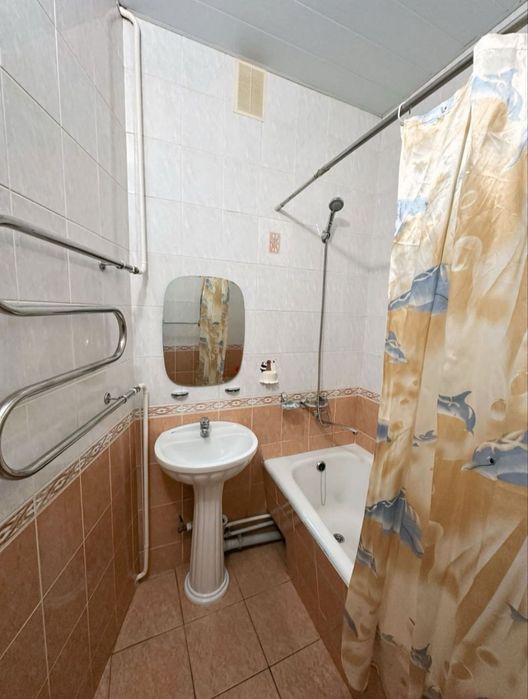 Srochne ijaraga beriladi Yunusobod 9 3xona oilaga