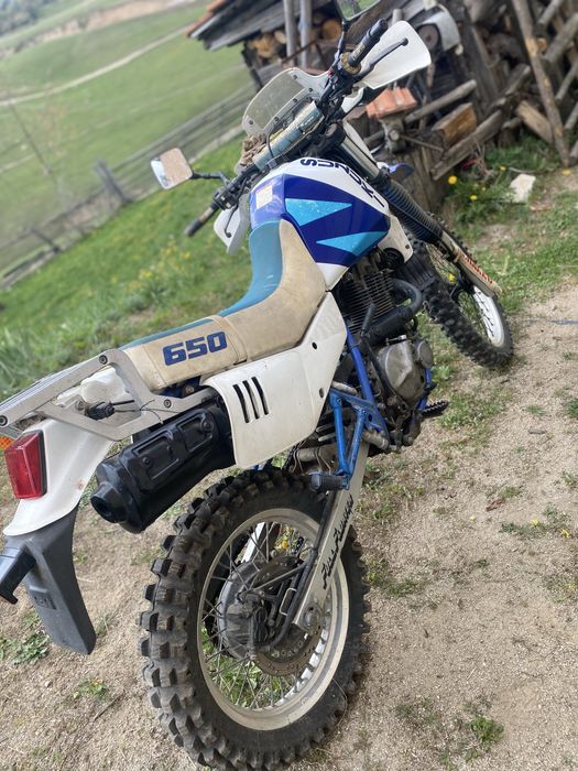 Продавам Suzuki dr 650