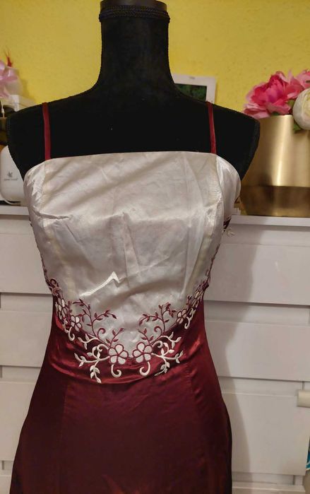 Rochie de gală/ocazie/seara/nasa visinie cu broderie TRANSPORT GRATUIT