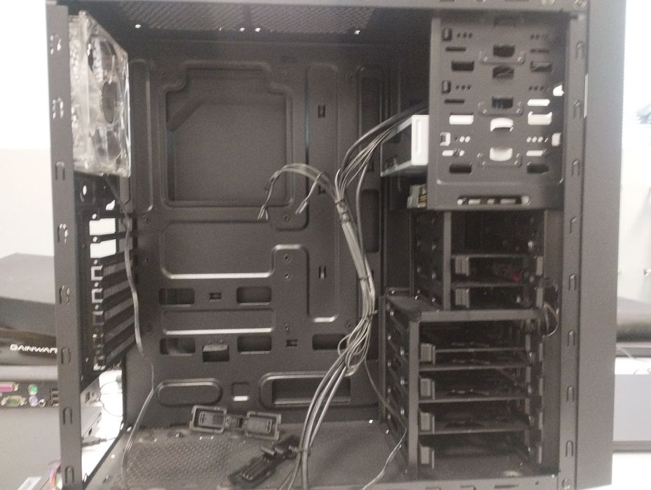 Deepcool tesseract компютърна кутия