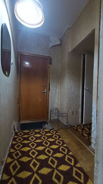 Срочно! Юнусабад 15. 42м2. Кристалл.