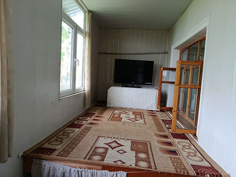 Ibn sinoda 2 xona uzoq muddatga ijaraga beriladi