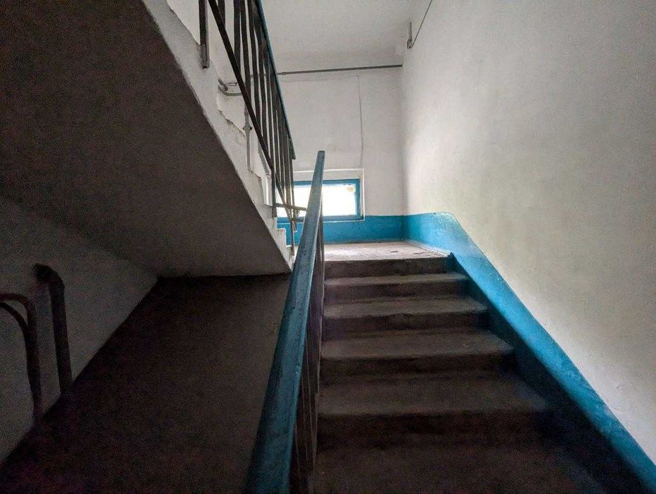 Продам 2х комнатную квартиру срочно