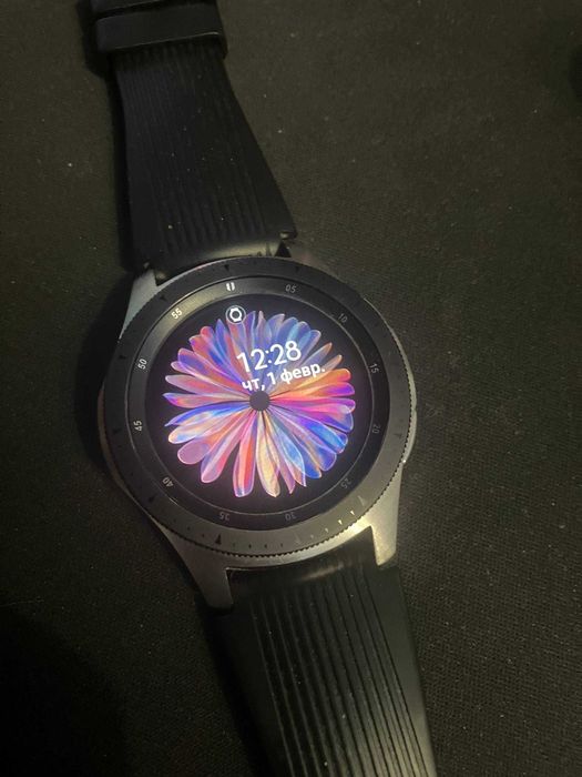 Смарт-часы Samsung Galaxy Watch