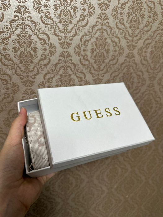 Женский кошелёк Guess
