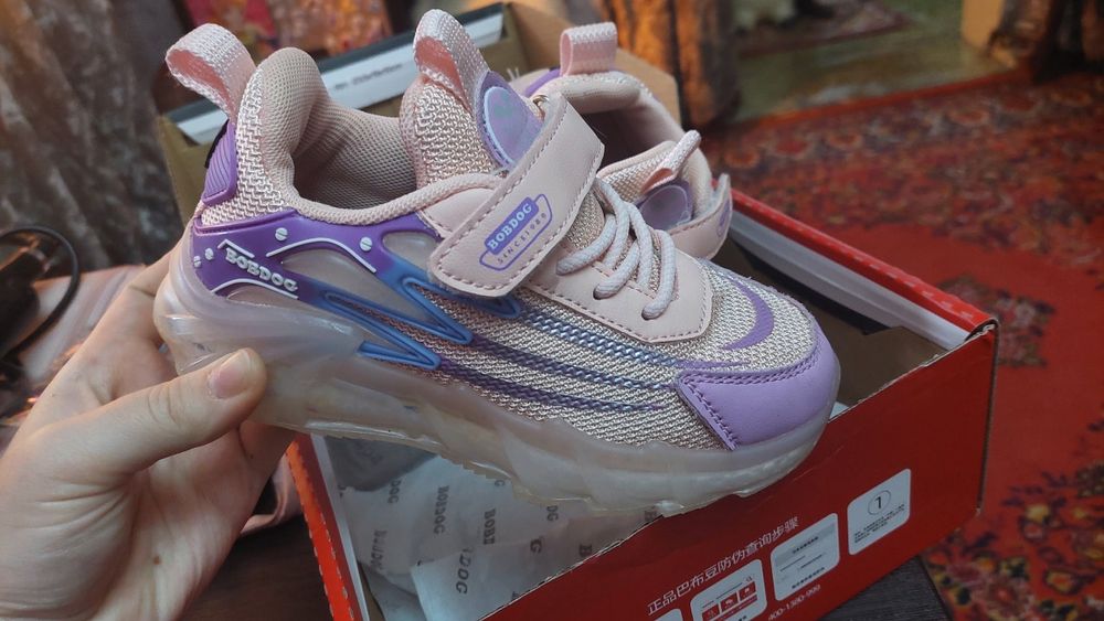 Обувь для детей (кроссовки)