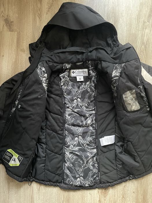 Bergans Helly Hansen Nike  ветровка пухено яке