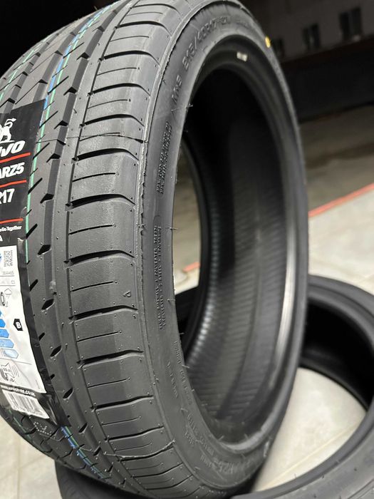 Нови летни гуми ARIVO ULTRA ARZ5 215/40R17 87W XL НОВ DOT