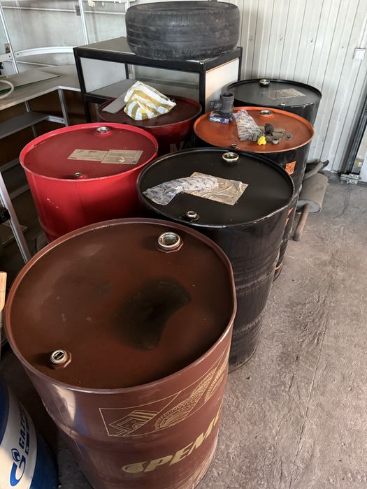 Продаи Отработку масла 200 литровых бочках