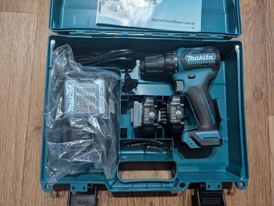 Продам шуруповёрт Makita DF332DWAE