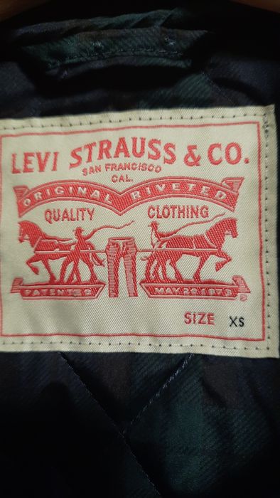 Geaca dama cu puf Levi s Strauss