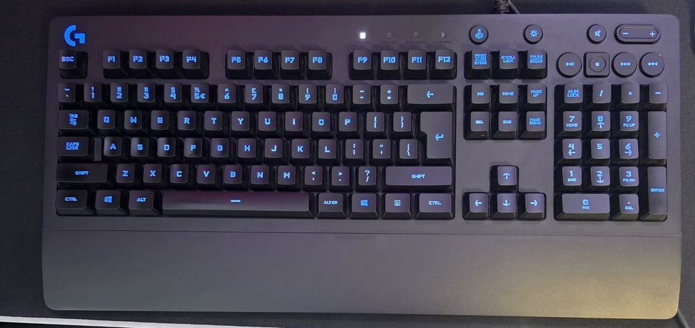 Logitech G213 Prodigy клавиатура