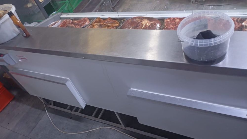 Холодильник витрина