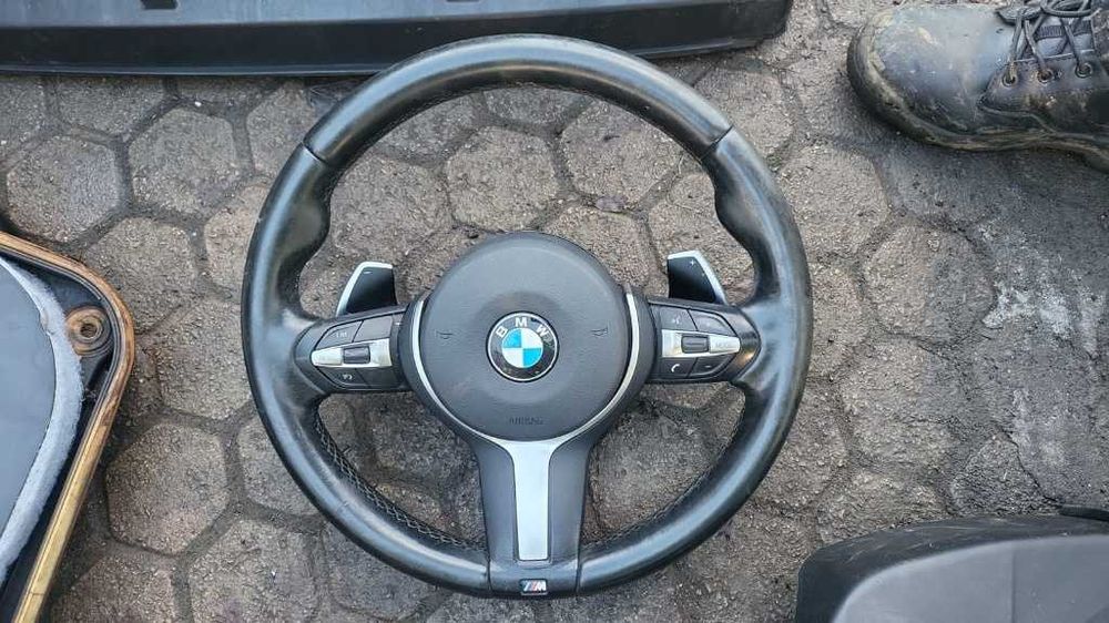 Volan M pachet cu padele BMW Seria 5 Gt F07  Complet