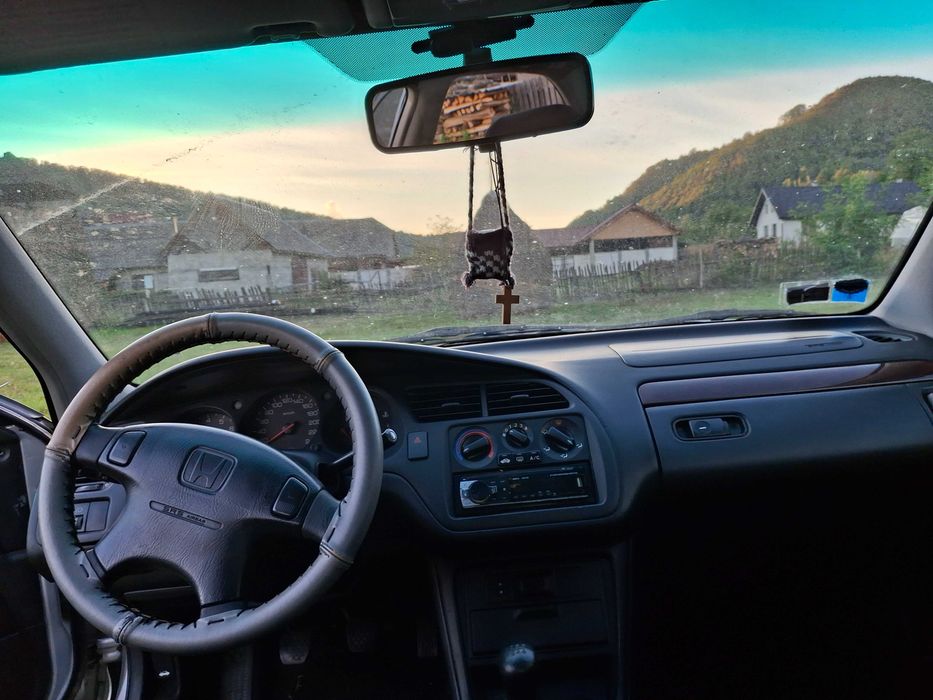 HONDA Accord 1999 — imagine 2