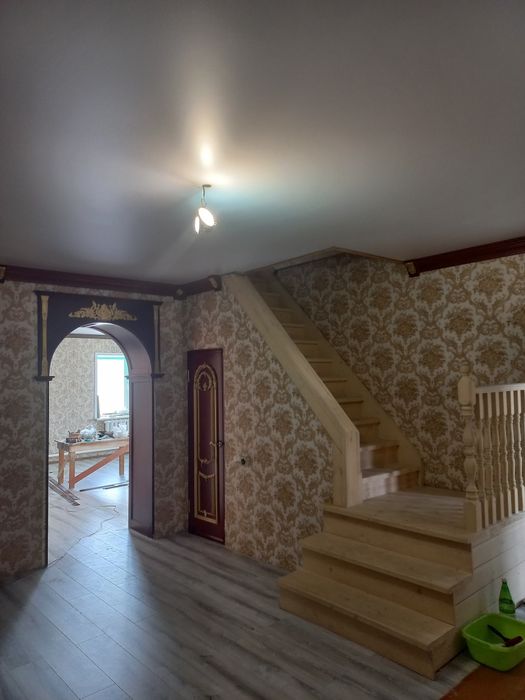 ПОКЛЕЙКА ОБОЕВ.Галтели.Побелка.