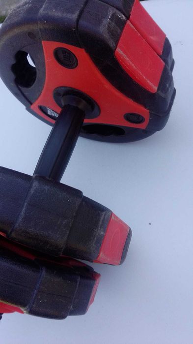 set gantere format din 2x8kg