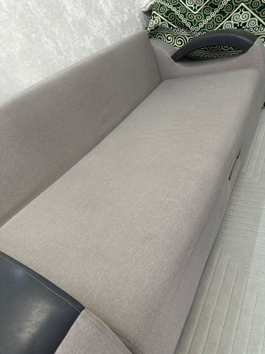 Б/у Диван в отличном состояни