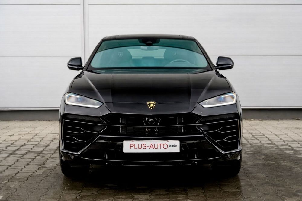 Lamborghini URUS Akrapovic | B&O | Full Options