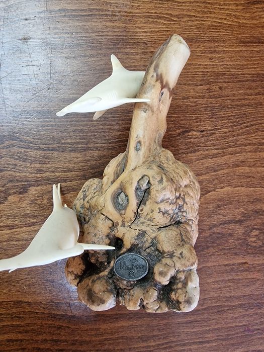 Скулптура на акули чук на Джон Пери от 1973г