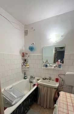 Vanzare Apt 3 camere,parter ,decomandat,bloc 4 etaje,sector 4, 10 min Dr Gazarului sau 5 min str Straja(linii RATB)