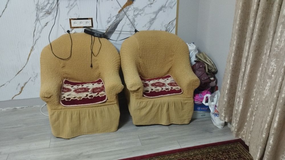 Диван с  креслом продам