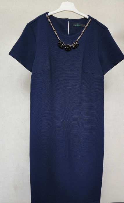 Платье женское темно-синего цвета