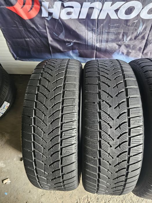 4 anvelope iarna 215 60 17 Dunlop