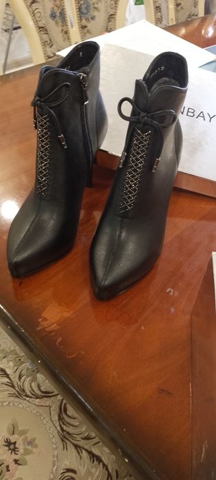 Сапоги женские Зара новые