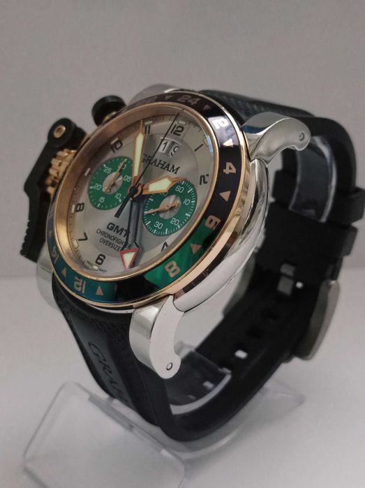 Graham Chronofighter Oversize GMT 47mm 18ct gold/steel
